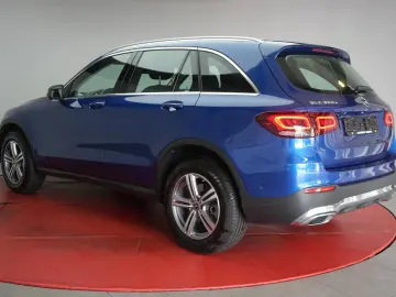 GLC 300 e 4Matic 9G-Tronic Leder Distronic Kamer