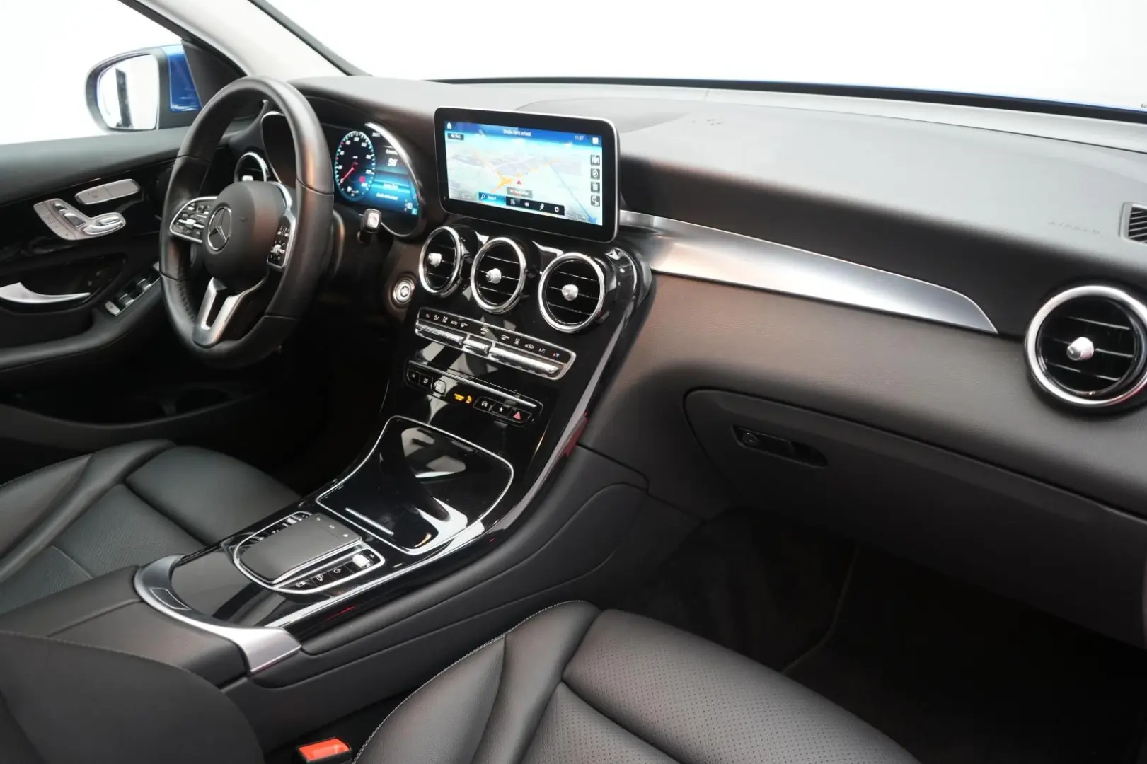 GLC 300 e 4Matic 9G-Tronic Leder Distronic Kamer