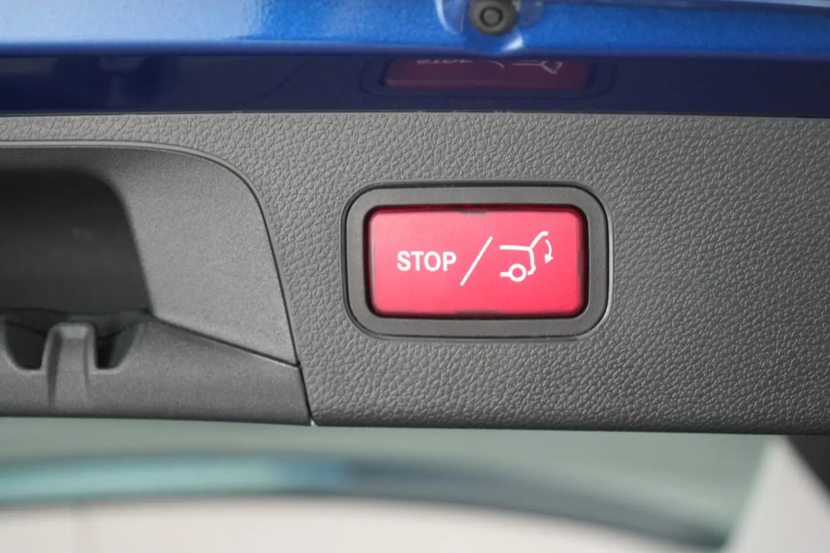 GLC 300 e 4Matic 9G-Tronic Leder Distronic Kamer