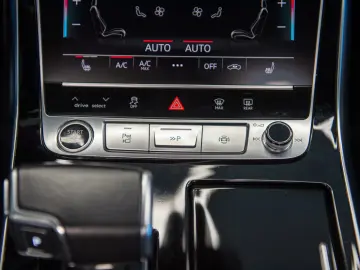 Audi Q8 50 TDI Quattro Mild Hybrid tiptronic