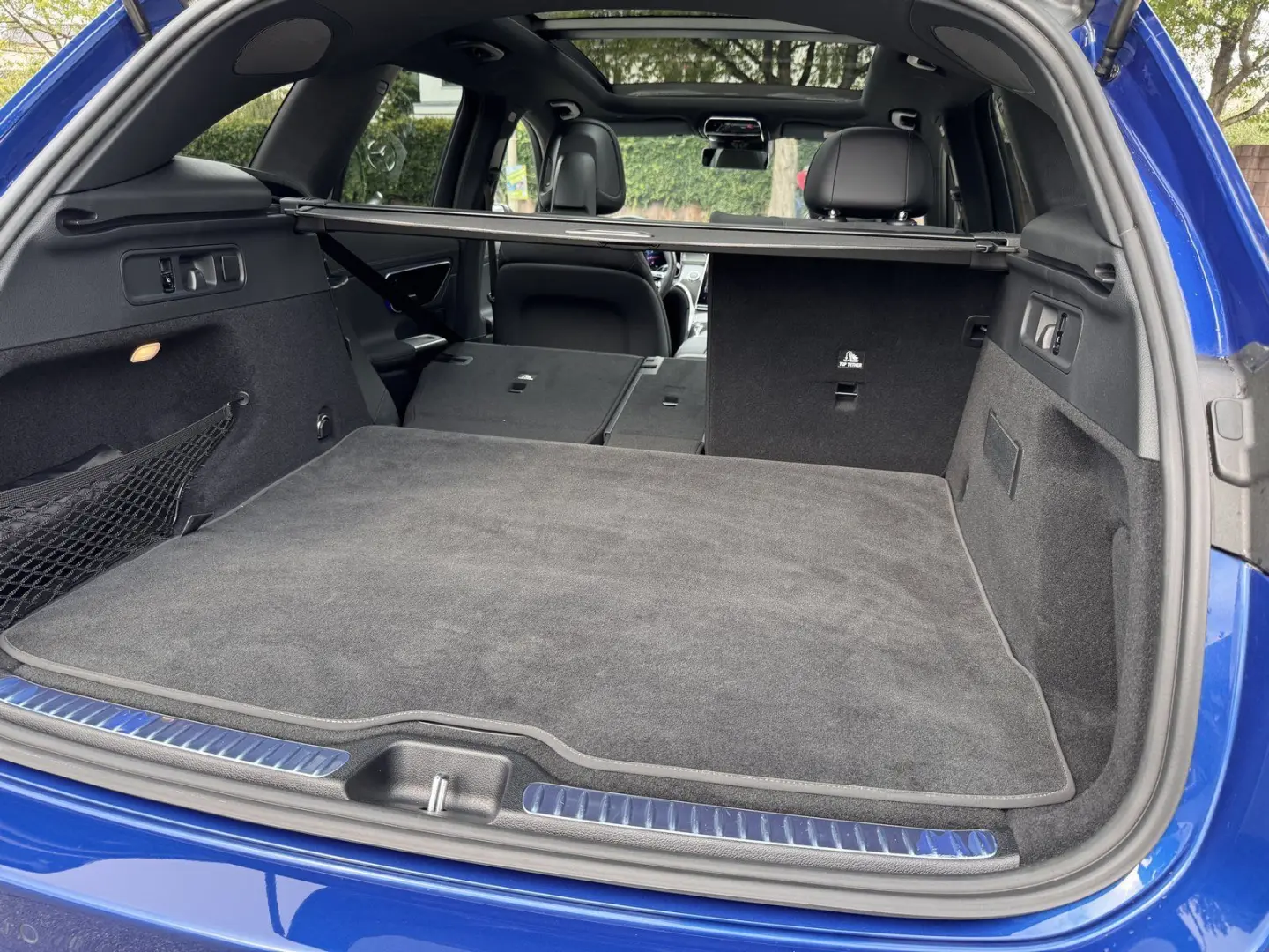 GLC 200 4M AMG Premium Pano Memory AHK Night