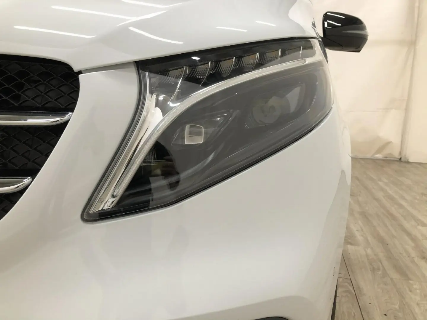 Mercedes-Benz V 300 d Avantgarde Lang Pano Distronic 8 Sitze