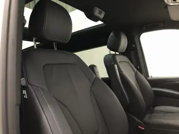 Mercedes-Benz V 300 d Avantgarde Lang Pano Distronic 8 Sitze