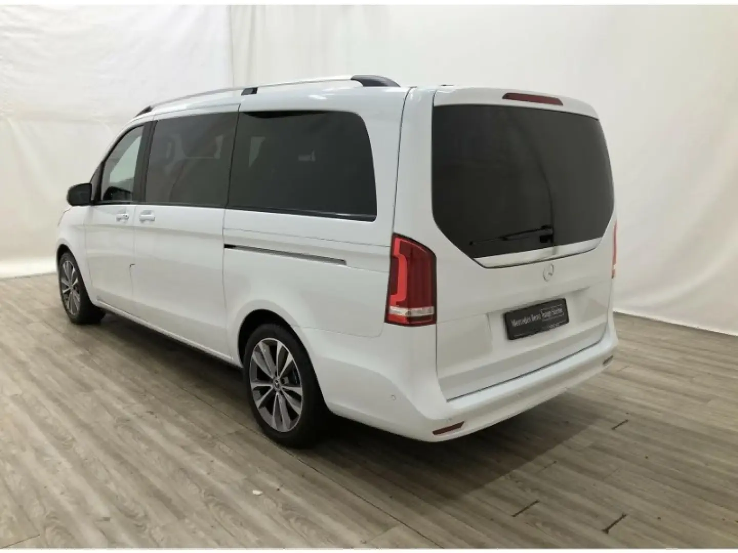 Mercedes-Benz V 300 d Avantgarde Lang Pano Distronic 8 Sitze