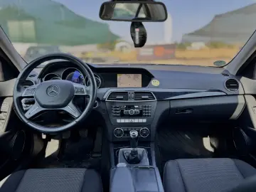 Mercedes C180 – 2011