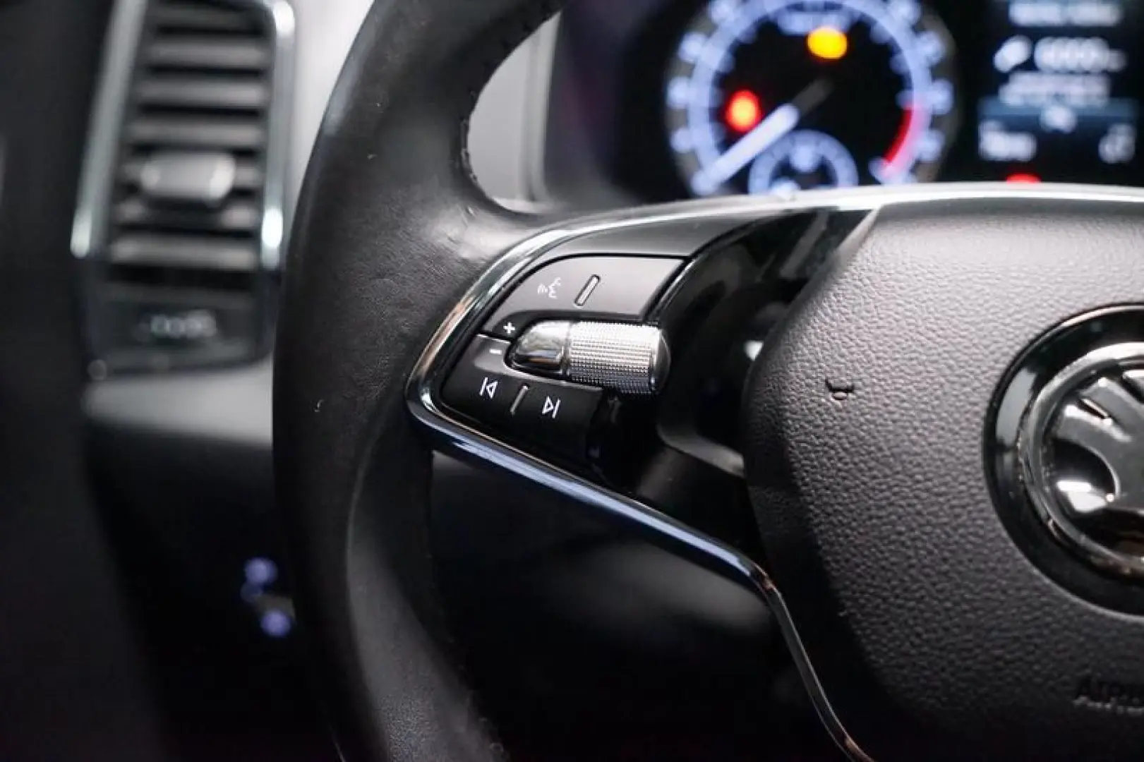 Karoq 2.0 TDI Clever DSG Winter Navi LED Tempoma