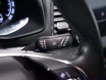 Karoq 2.0 TDI Clever DSG Winter Navi LED Tempoma