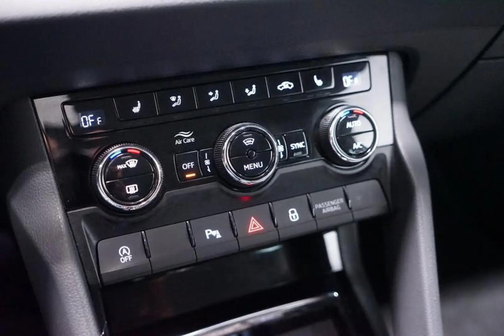 Karoq 2.0 TDI Clever DSG Winter Navi LED Tempoma