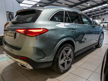 GLC 200 AMG PANO AHK STANDHZG MEMORY TOTWINKEL