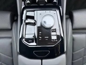 BMW 520 Lim. Aut. M Sport Ad.LED HuD 360