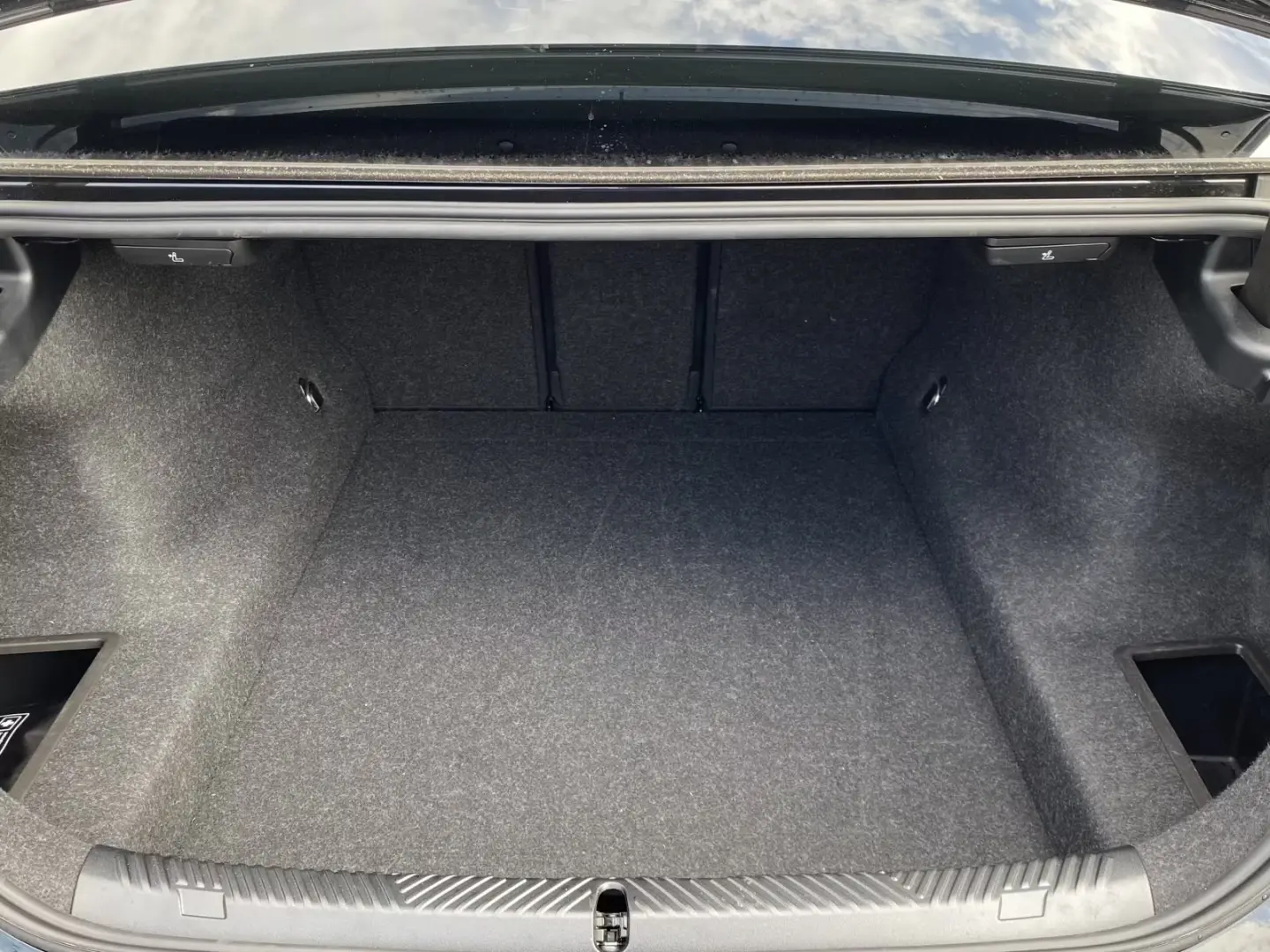 BMW 520 i  1.190 € bonus accesoriu M Sport