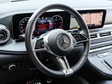 Mercedes-Benz V250 AMG Avantgarde Navi Pano Burmester 360