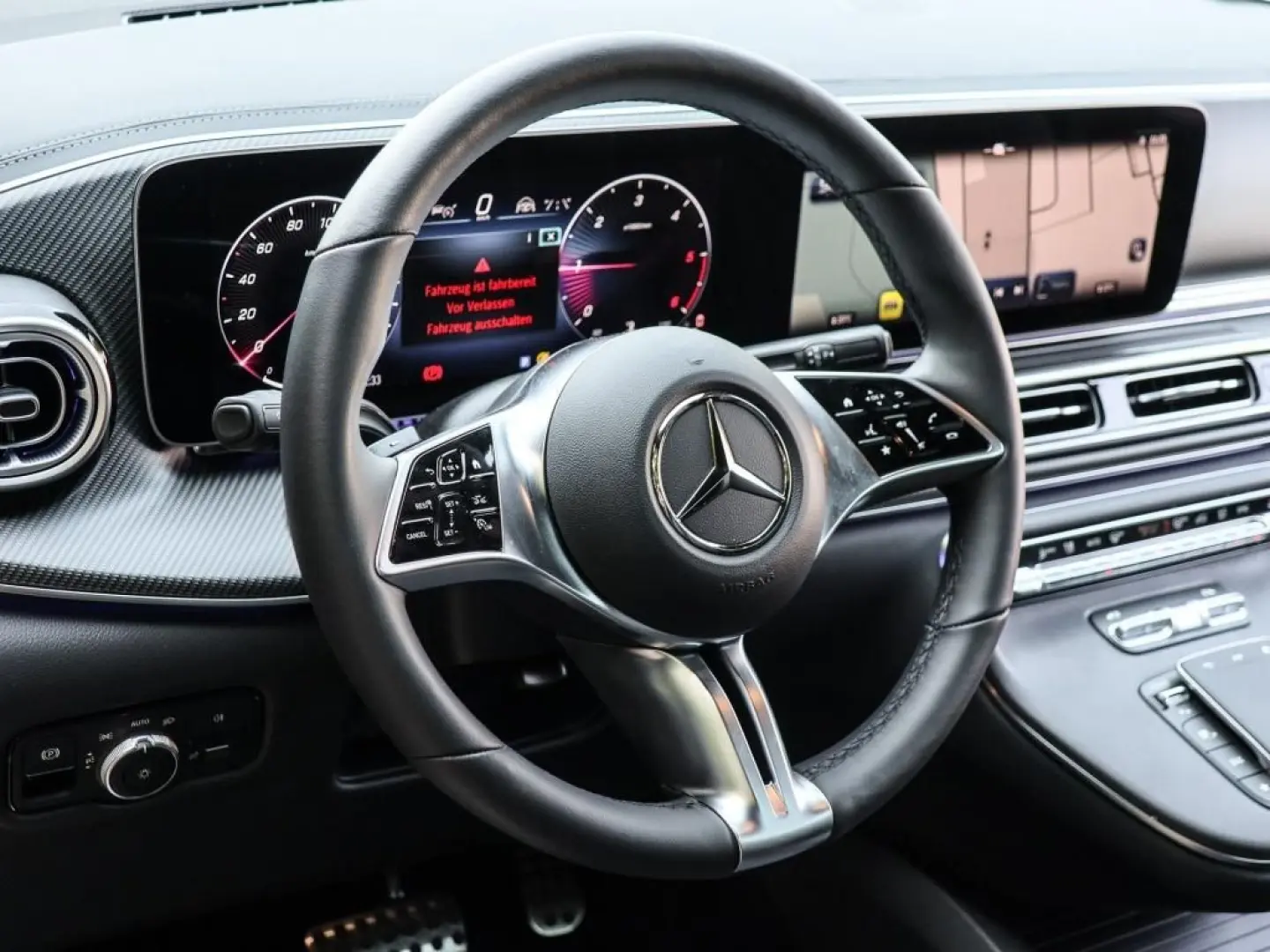 Mercedes-Benz V250 AMG Avantgarde Navi Pano Burmester 360