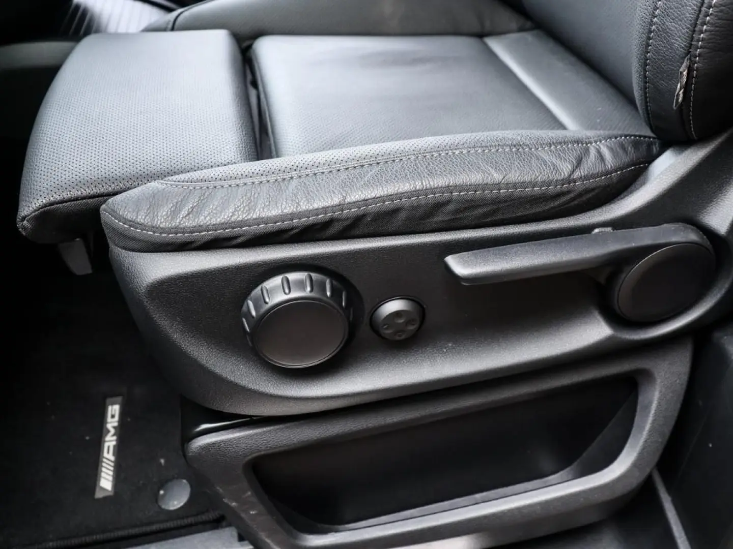 Mercedes-Benz V250 AMG Avantgarde Navi Pano Burmester 360