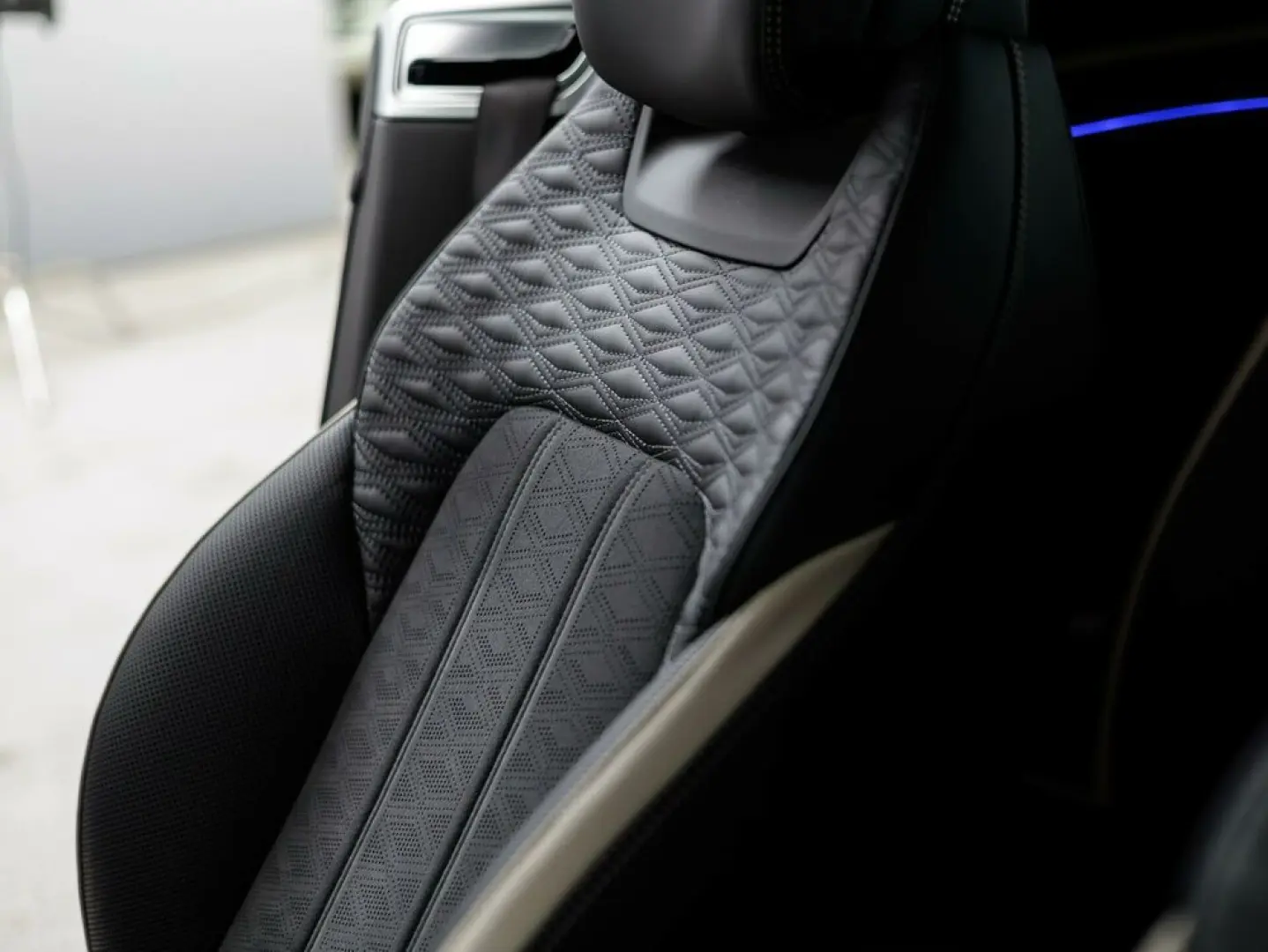 Continental GT Speed First Edition V8 Hybrid