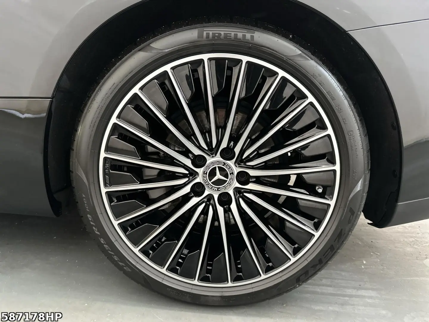 CLE 300 4M Coupe AMG