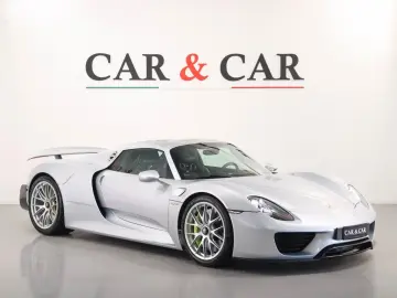 918 Spyder- Weissach Package