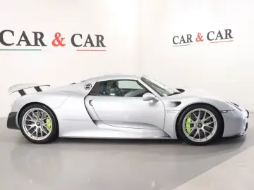 918 Spyder- Weissach Package