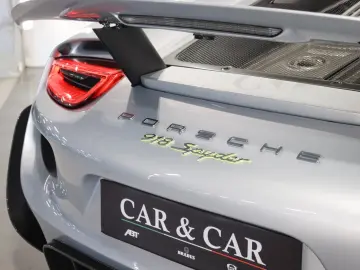 918 Spyder- Weissach Package