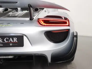 918 Spyder- Weissach Package