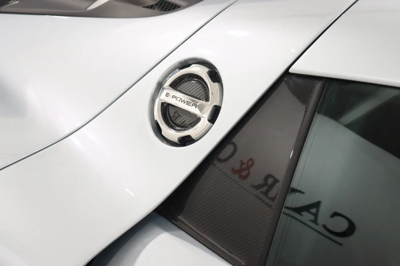 918 Spyder- Weissach Package