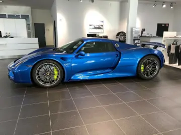 918 Spyder - 1 Hand