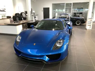 918 Spyder - 1 Hand