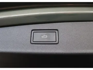 Tiguan 2.0 TDI DSG 4M R-Line   Harman Kardon