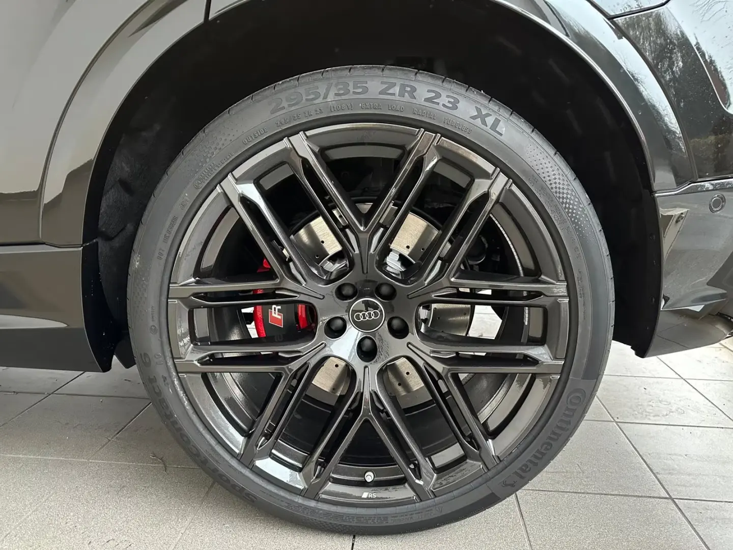 Audi RSQ8 TFSI Facelift sw-sw Park  HUD