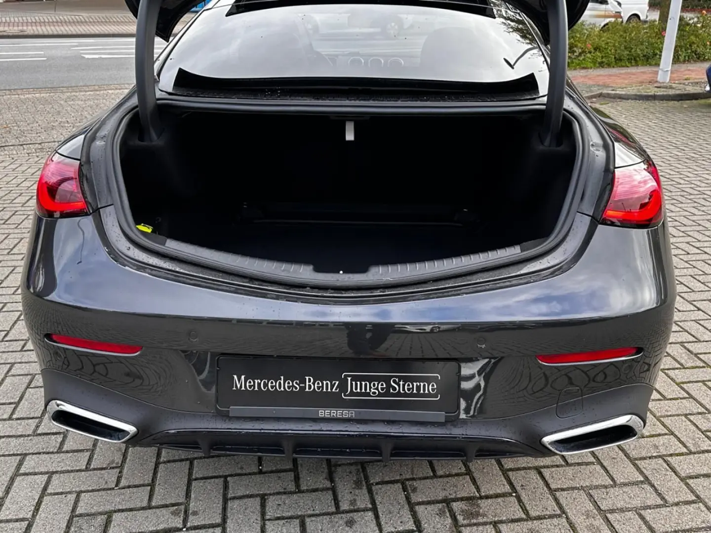 CLE 300 4M Coupé AMG Night Pano HUD 20 Zoll