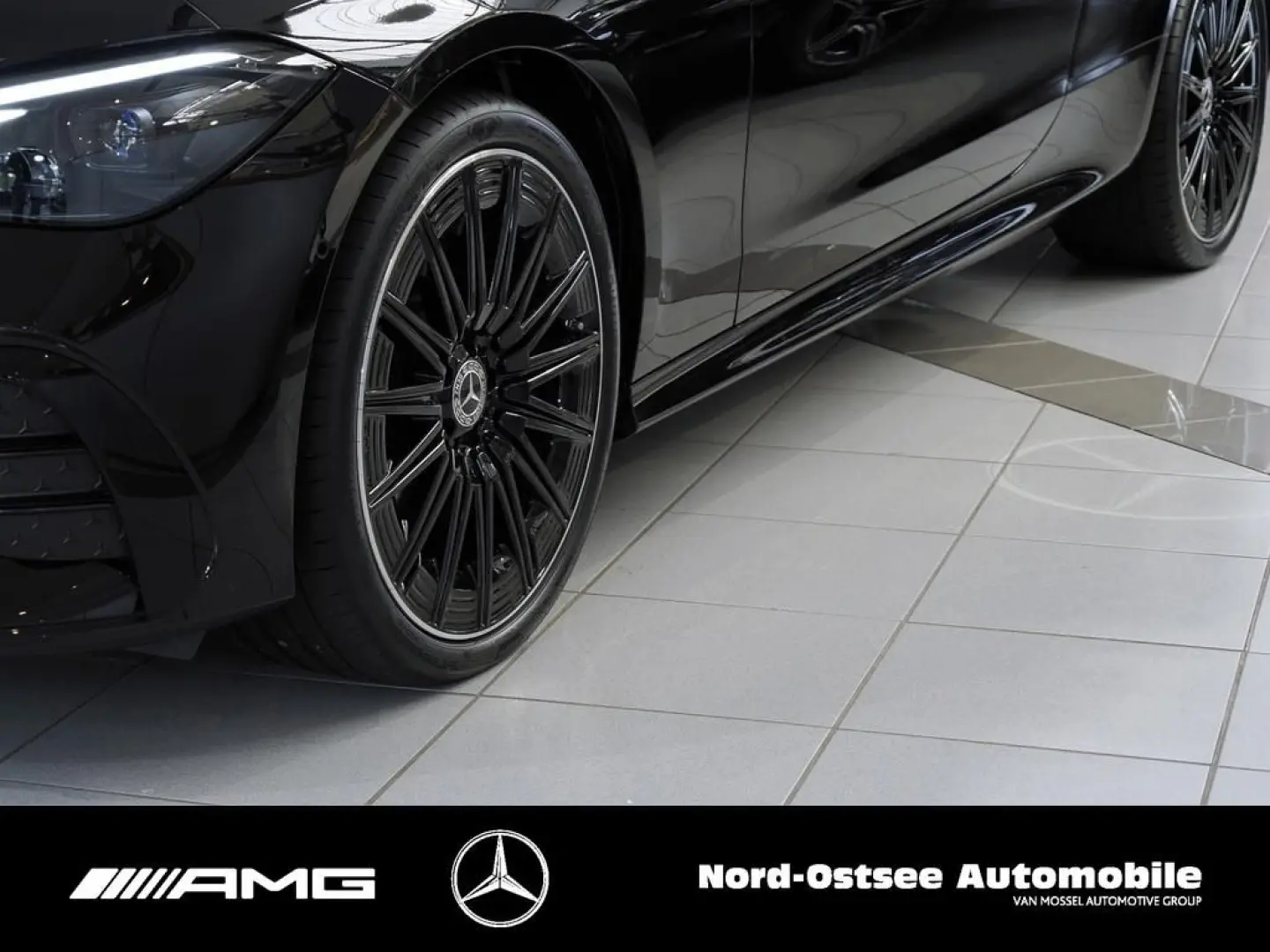 CLE 200 AMG 4M COUPE NIGHT PANO DISTRO 360 HUD