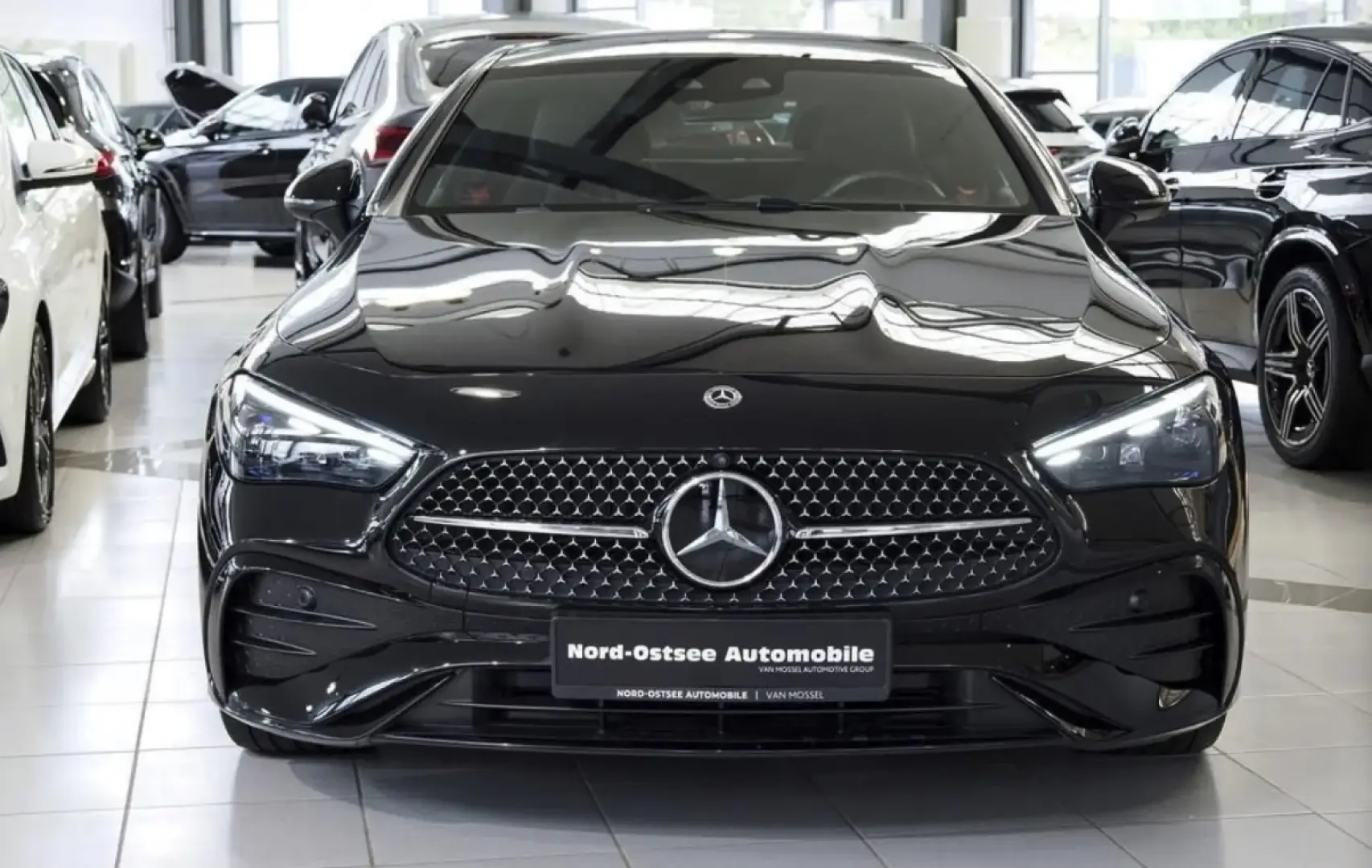 CLE 200 AMG 4M COUPE NIGHT PANO DISTRO 360 HUD