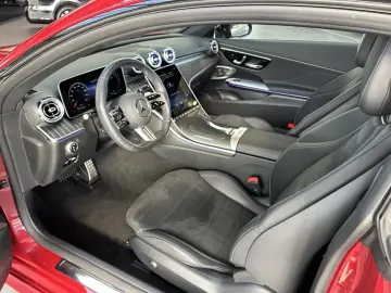 CLE 300 e mit EQ Hybrid Technologie Pano Night