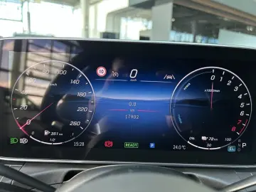 CLE 300 e mit EQ Hybrid Technologie Pano Night