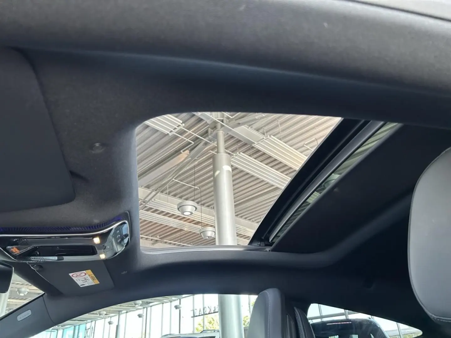 CLE 300 e mit EQ Hybrid Technologie Pano Night