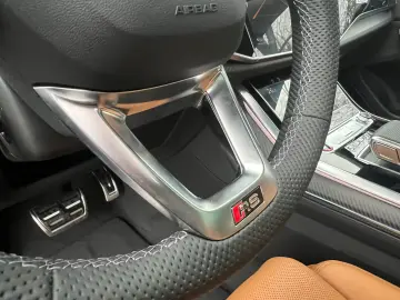 Audi RSQ8 Performanță