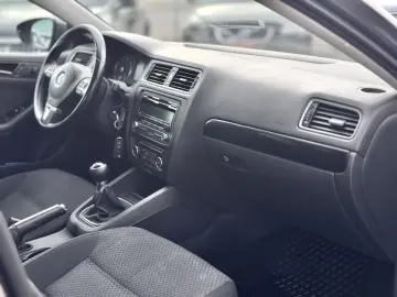 Volkswagen Jetta – 2011