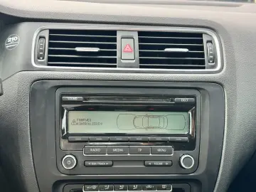 Volkswagen Jetta – 2011