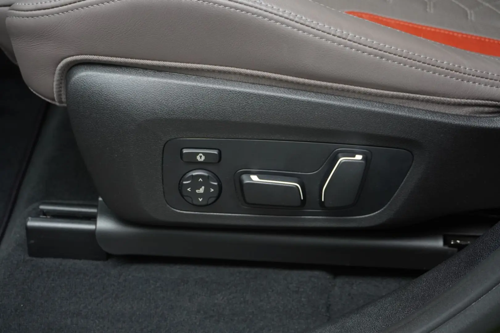 X4 M M Competition INDIVIDUAL Head-Up Kamera Har