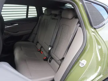 X4 M M Competition INDIVIDUAL Head-Up Kamera Har