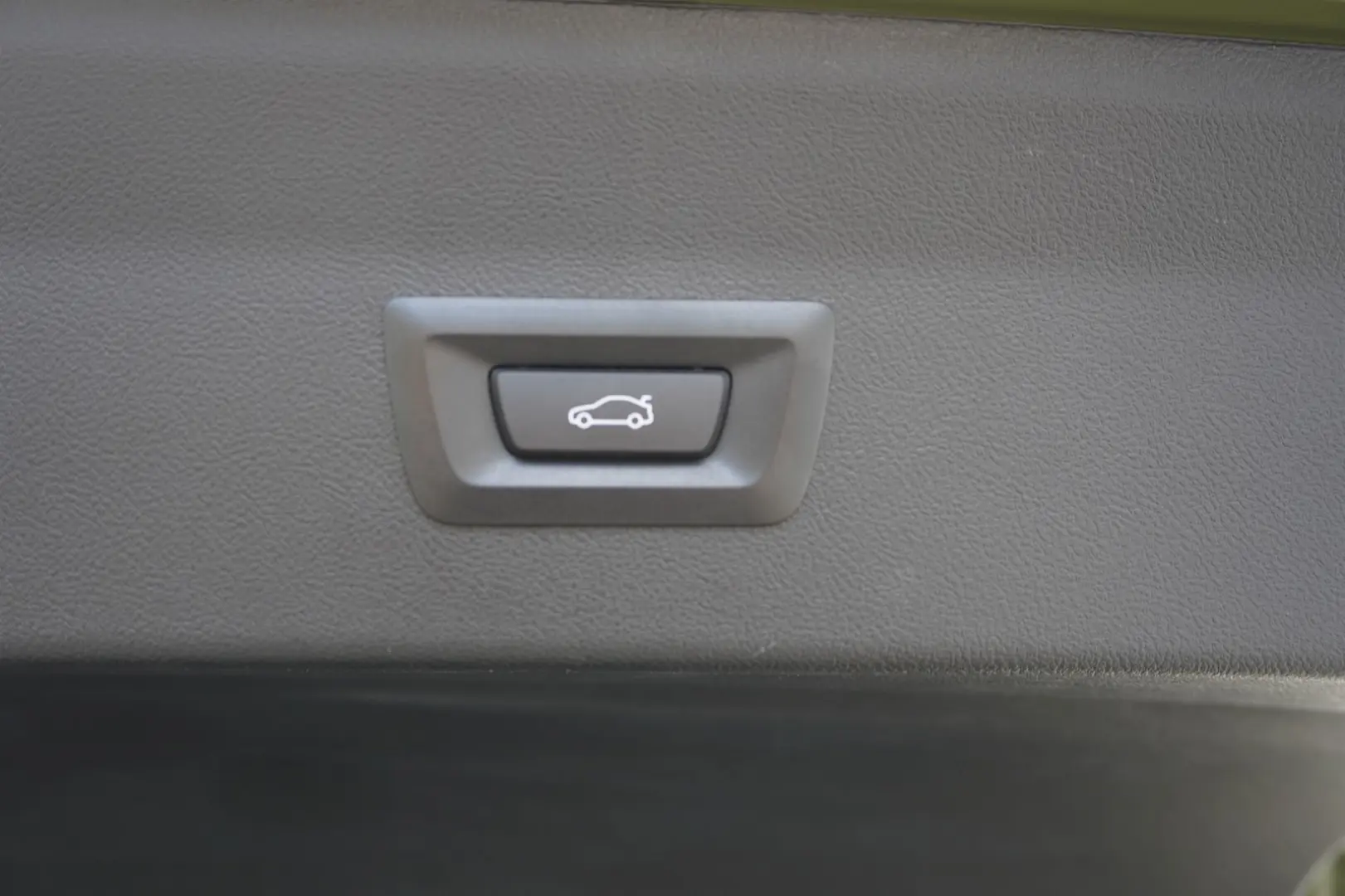 X4 M M Competition INDIVIDUAL Head-Up Kamera Har