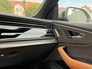 Audi RSQ8 performanță PR25 Pano HuD Matrix
