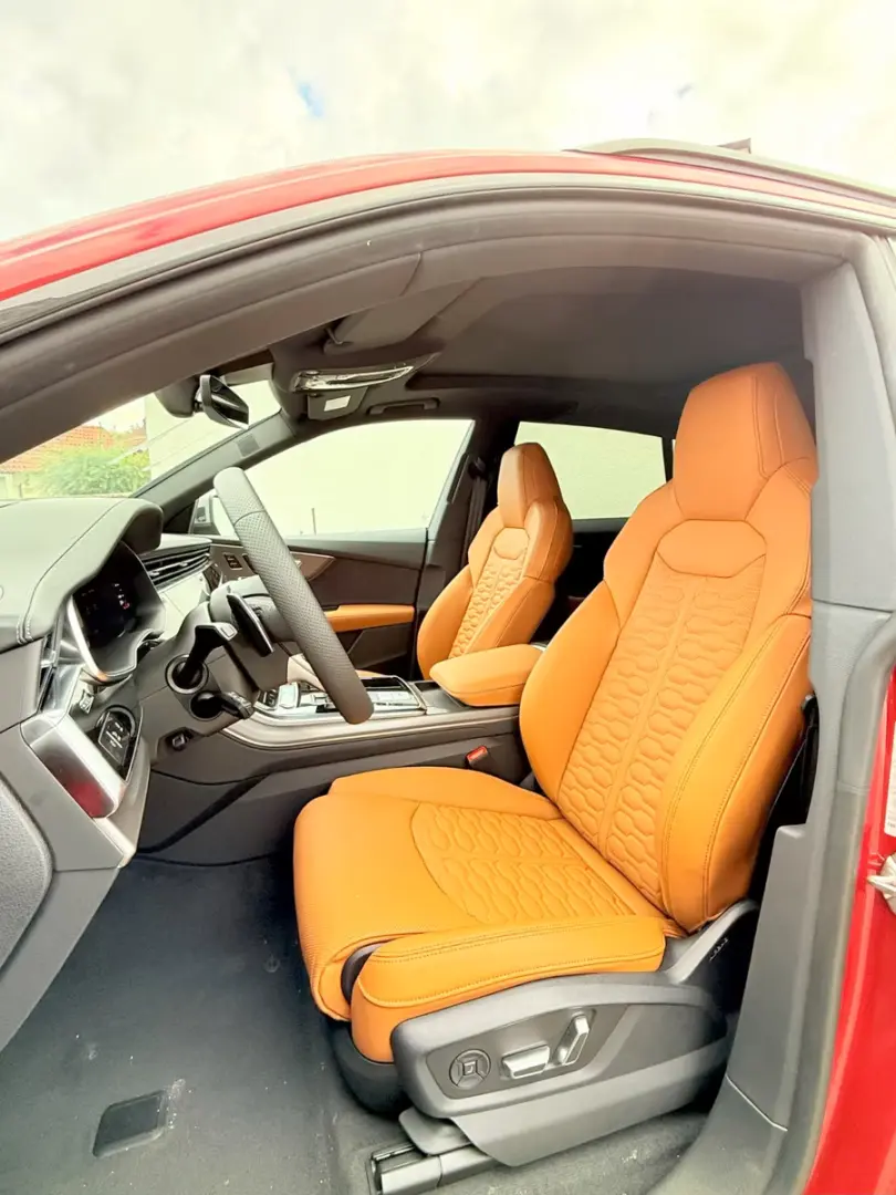 Audi RSQ8 performanță PR25 Pano HuD Matrix