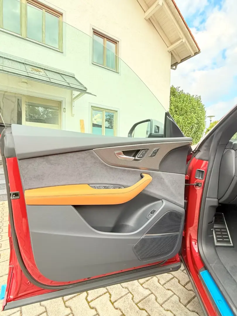 Audi RSQ8 performanță PR25 Pano HuD Matrix