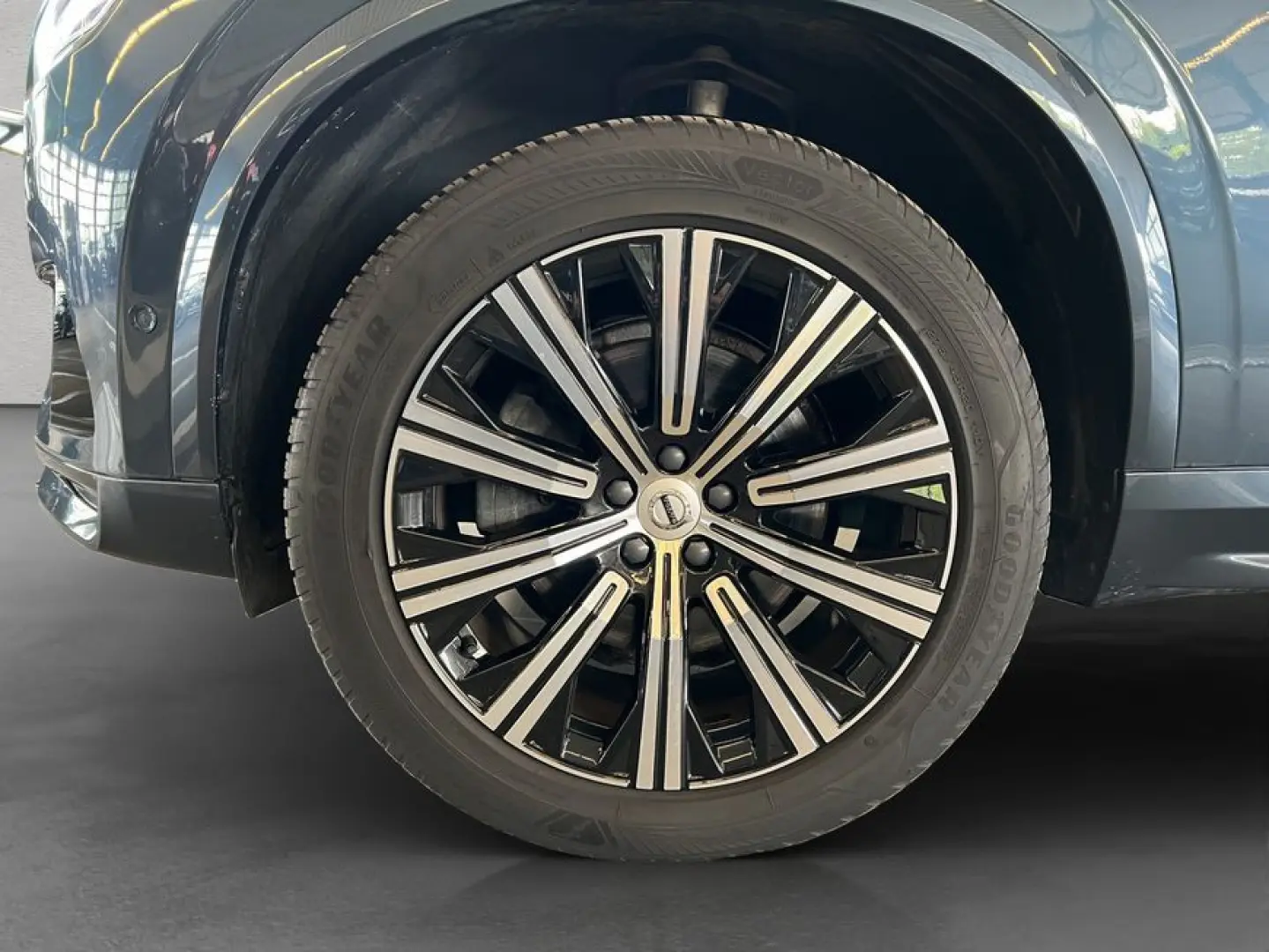 XC90 B5 AWD 7S Ultimate-Dark Glasd 360  HeadUpDi