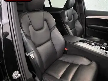 XC90 B5 D AWD Plus Bright 7SITZ PANO 360 STANDHE