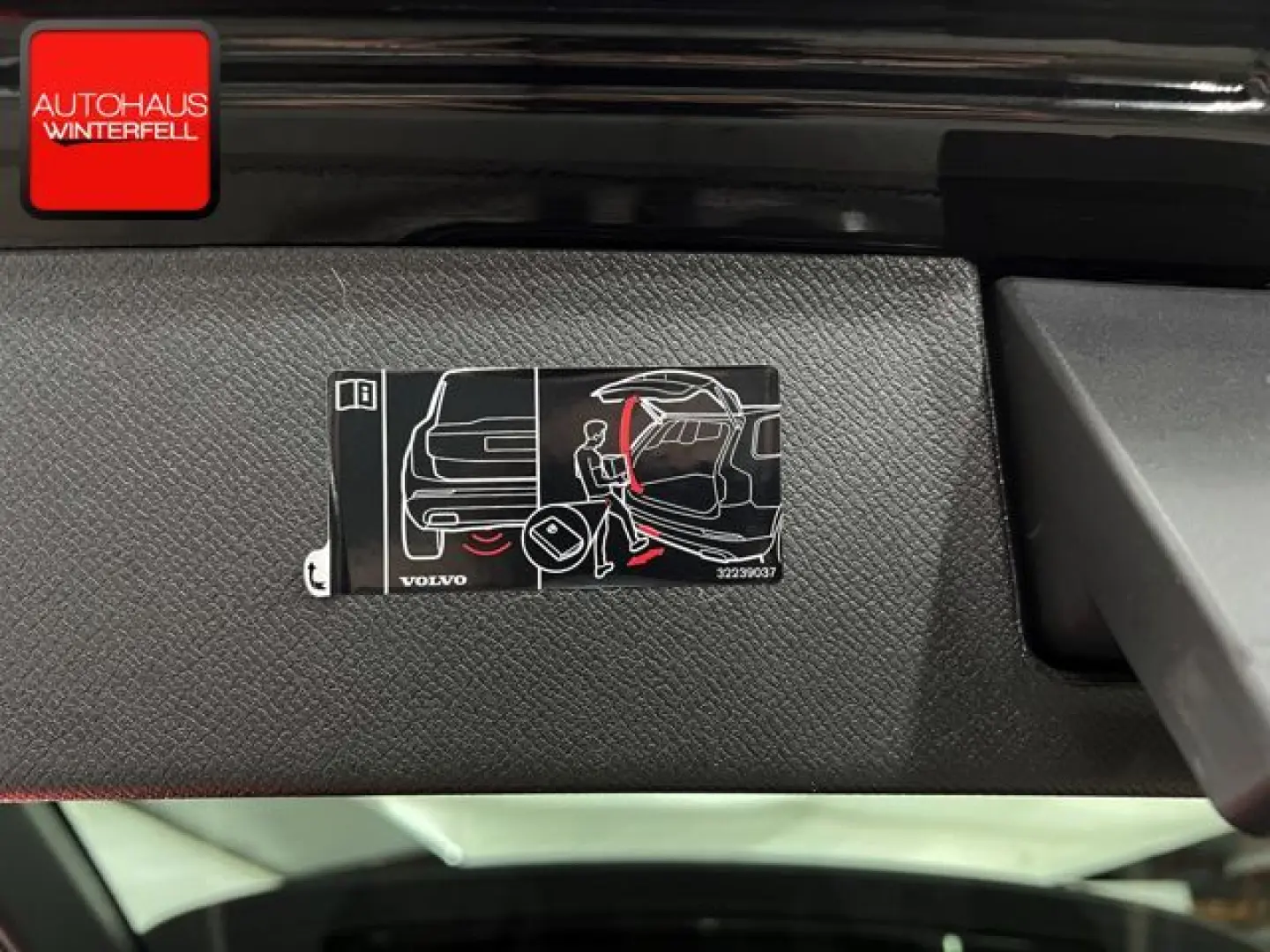 XC90 B5 D AWD Plus Bright 7SITZ PANO 360 STANDHE