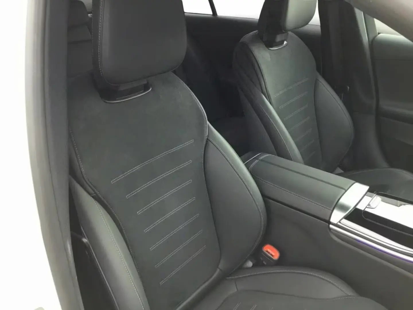 Mercedes-Benz C 300 Mercedes-Benz C 300 AMG