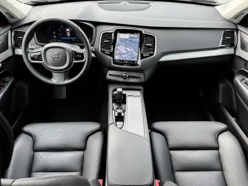XC90 Core AWD 7-Sitzer StandHZG Digitales Cockpi