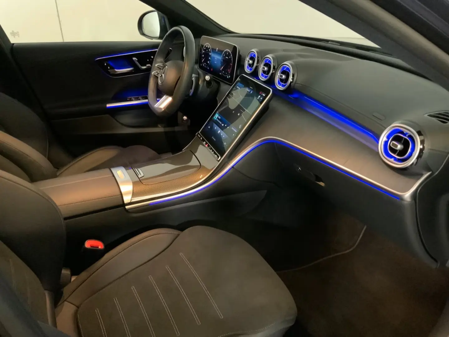 Mercedes-Benz C 300 d AMG DigiLight WinterPak